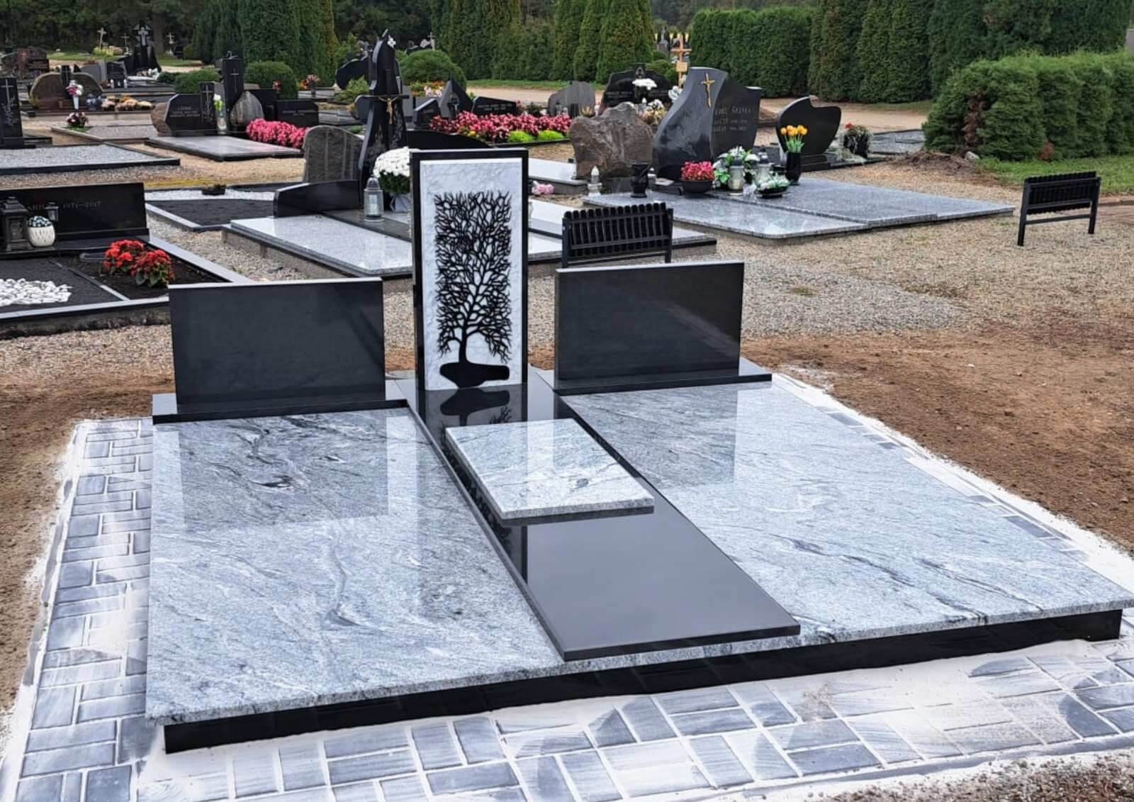 Paminklai ir kapavietės